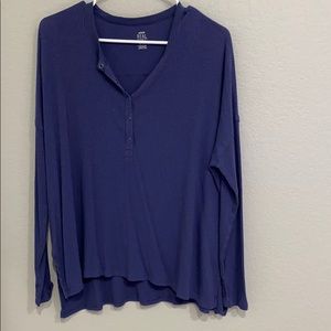 Long Sleeve Quarter Button